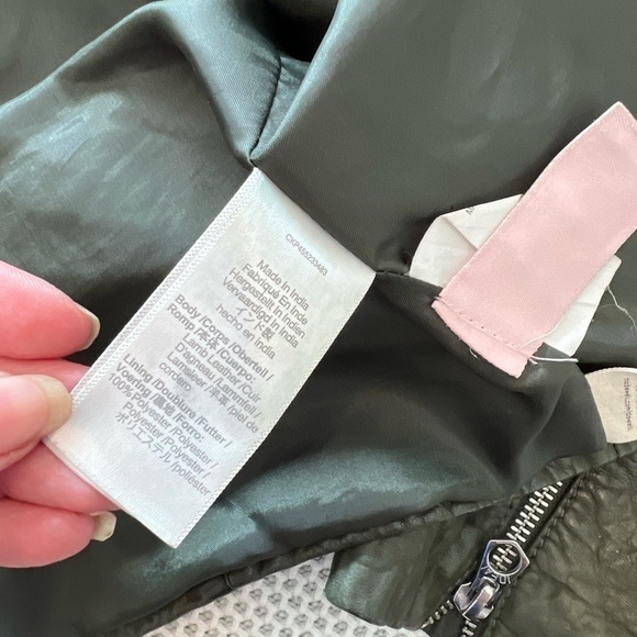 Madewell The Washed Leather Motorcycle Jacket - Picture 9 of 16